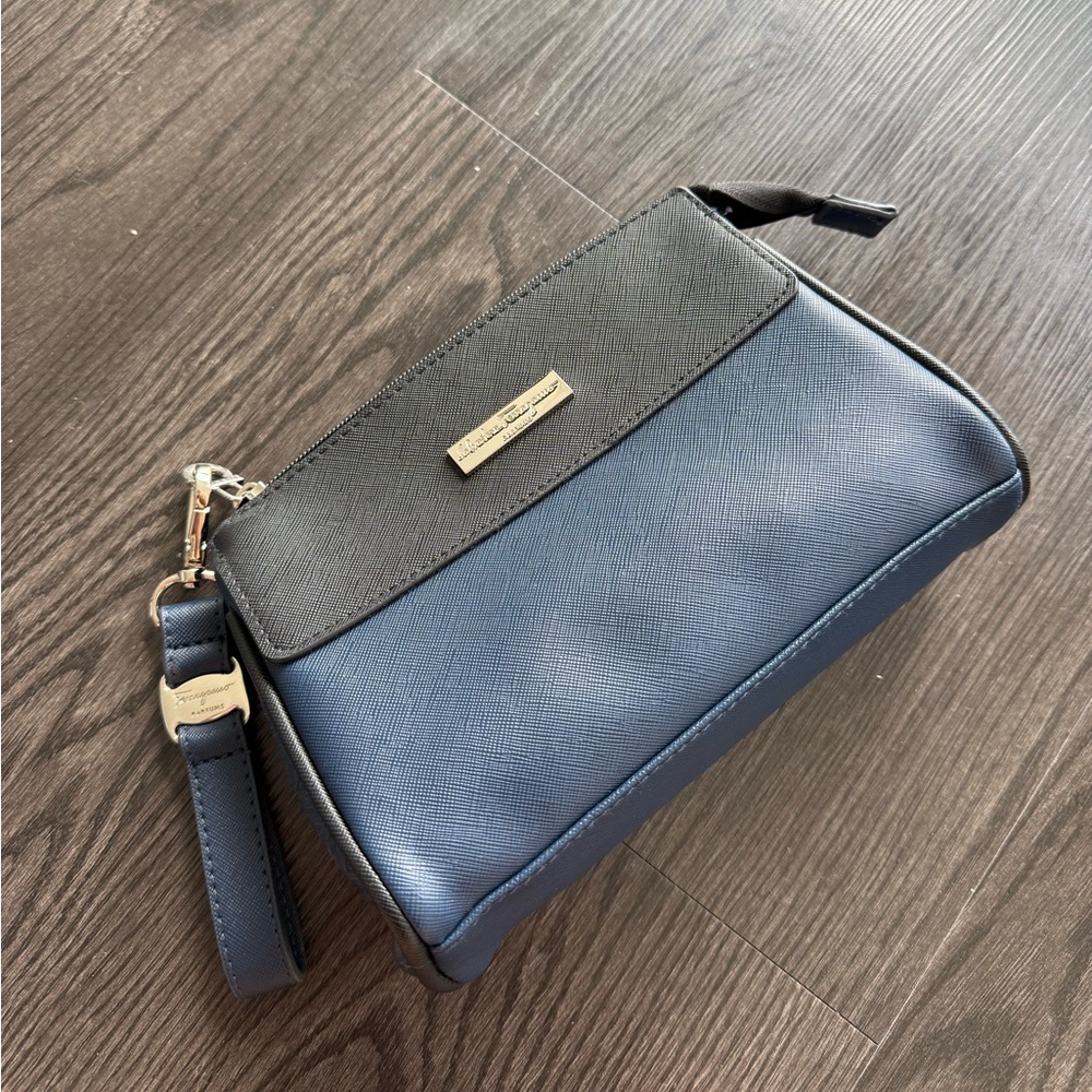 Salvatore Ferragamo Zip-up Pouch | Amenity Bag | EVA Air Business Class